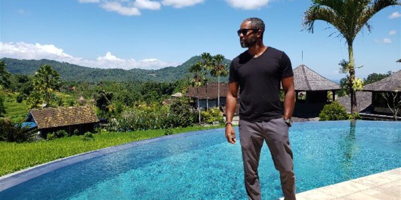 Unbound Merino Brand Review: Perfectly minimalist and stylish performance essentials for travelers